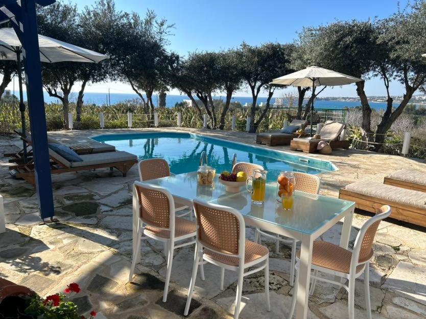 Banana Sunset Villas Paphos Buitenkant foto